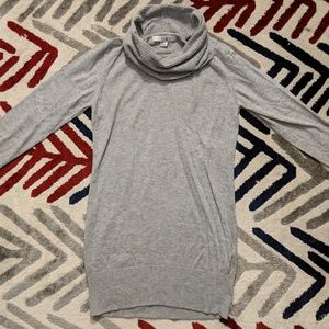 XXI GRAY TURTLENECK SWEATER